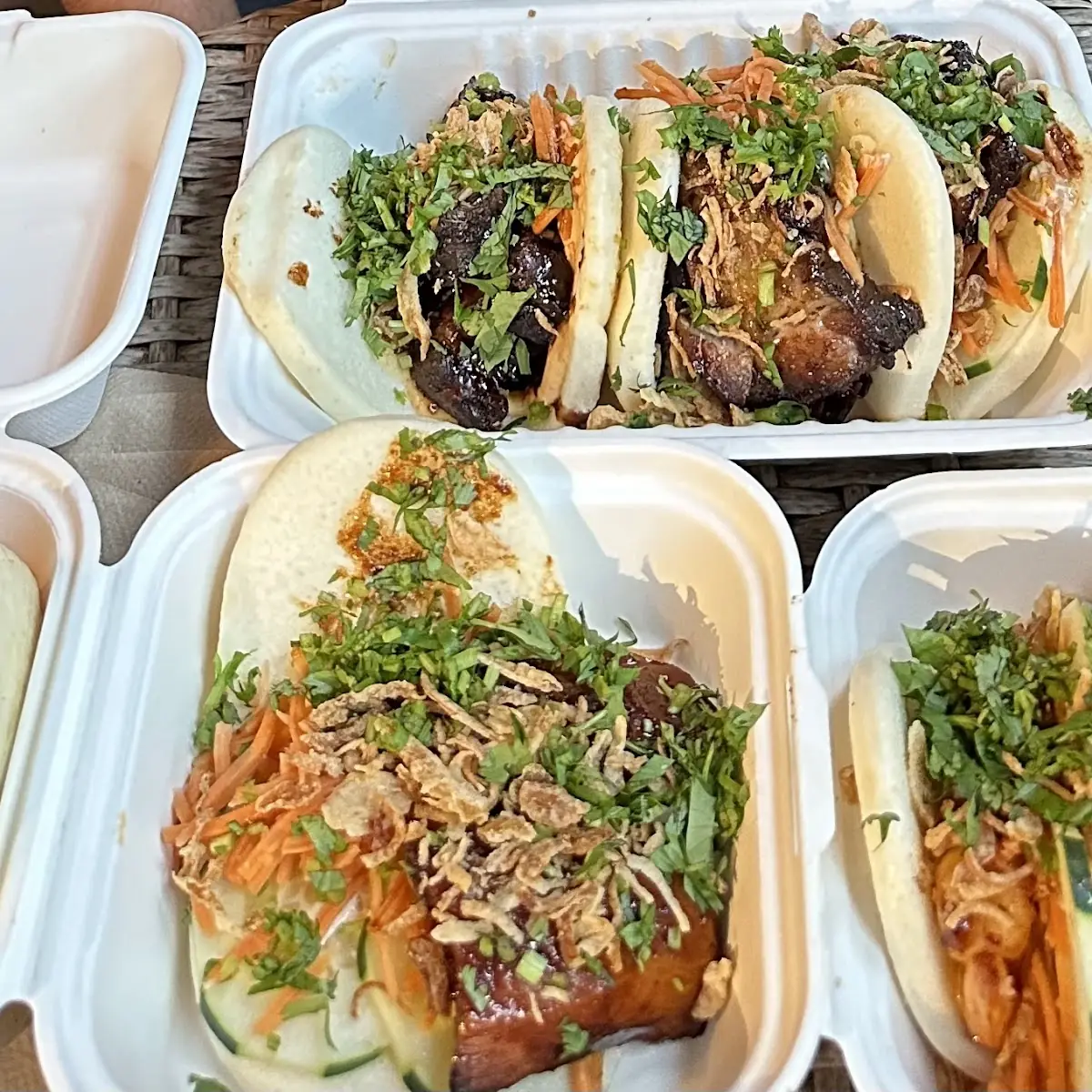Roasted Chicken Steamed Buns