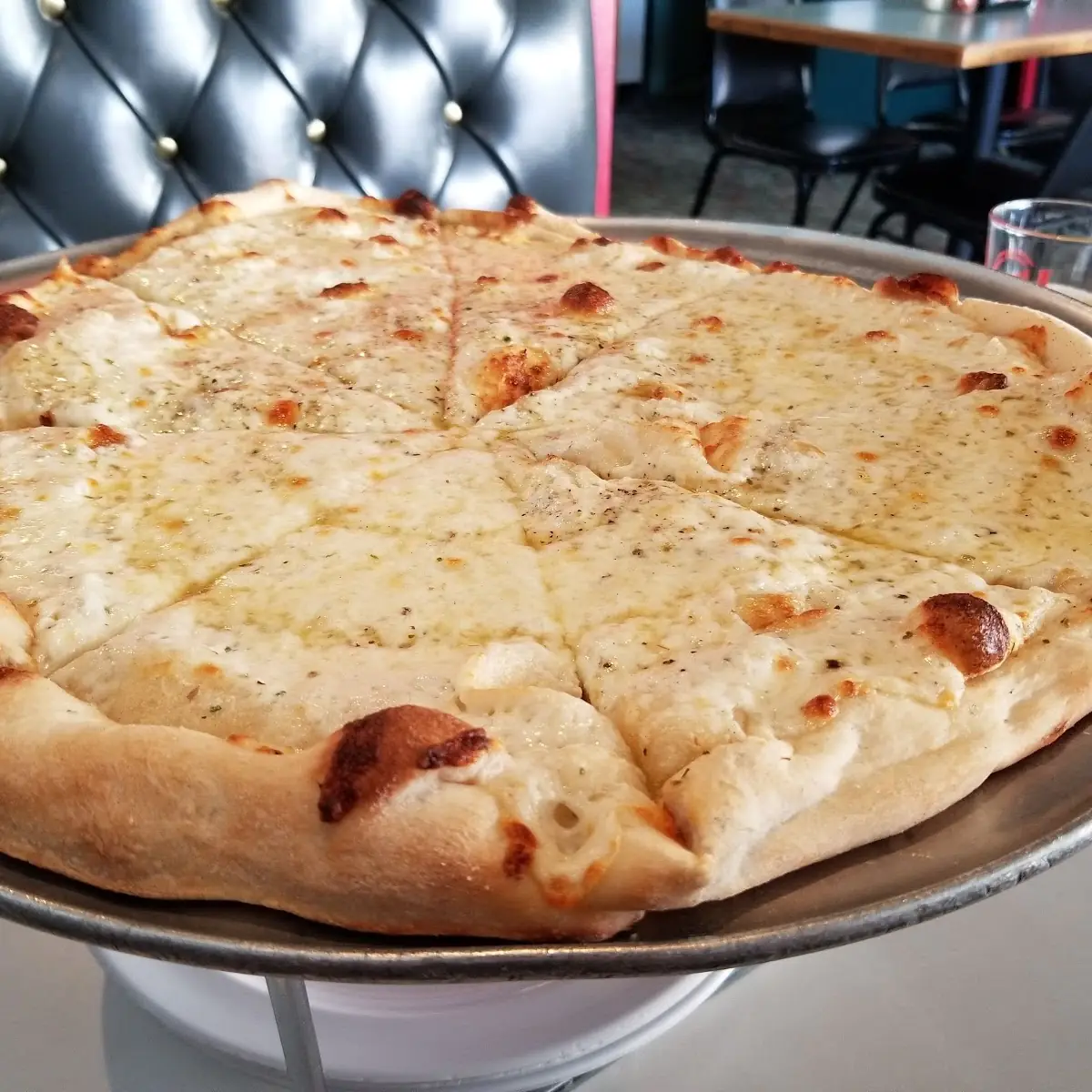 Honey Cheese Pizza by Big D