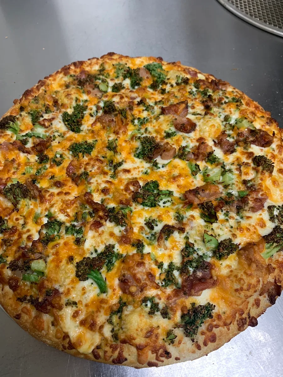 Broccoli Cheddar Pizza