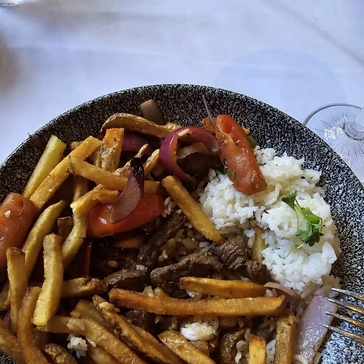 LOMO SALTADO CREMINI