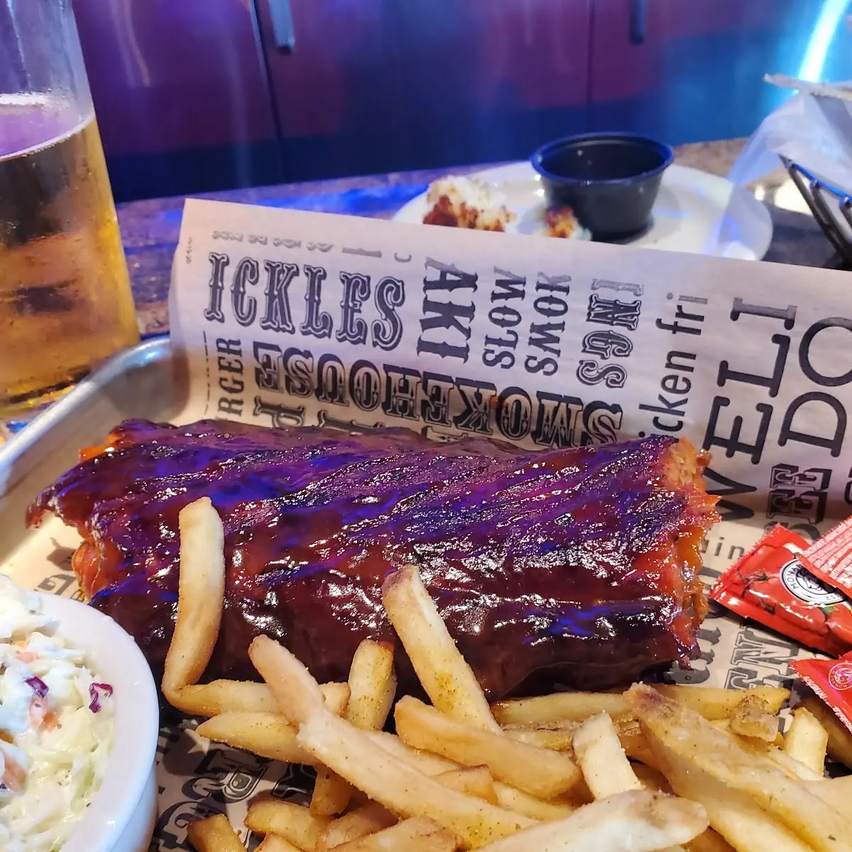 Ribs with Coleslaw and Mac N Cheese