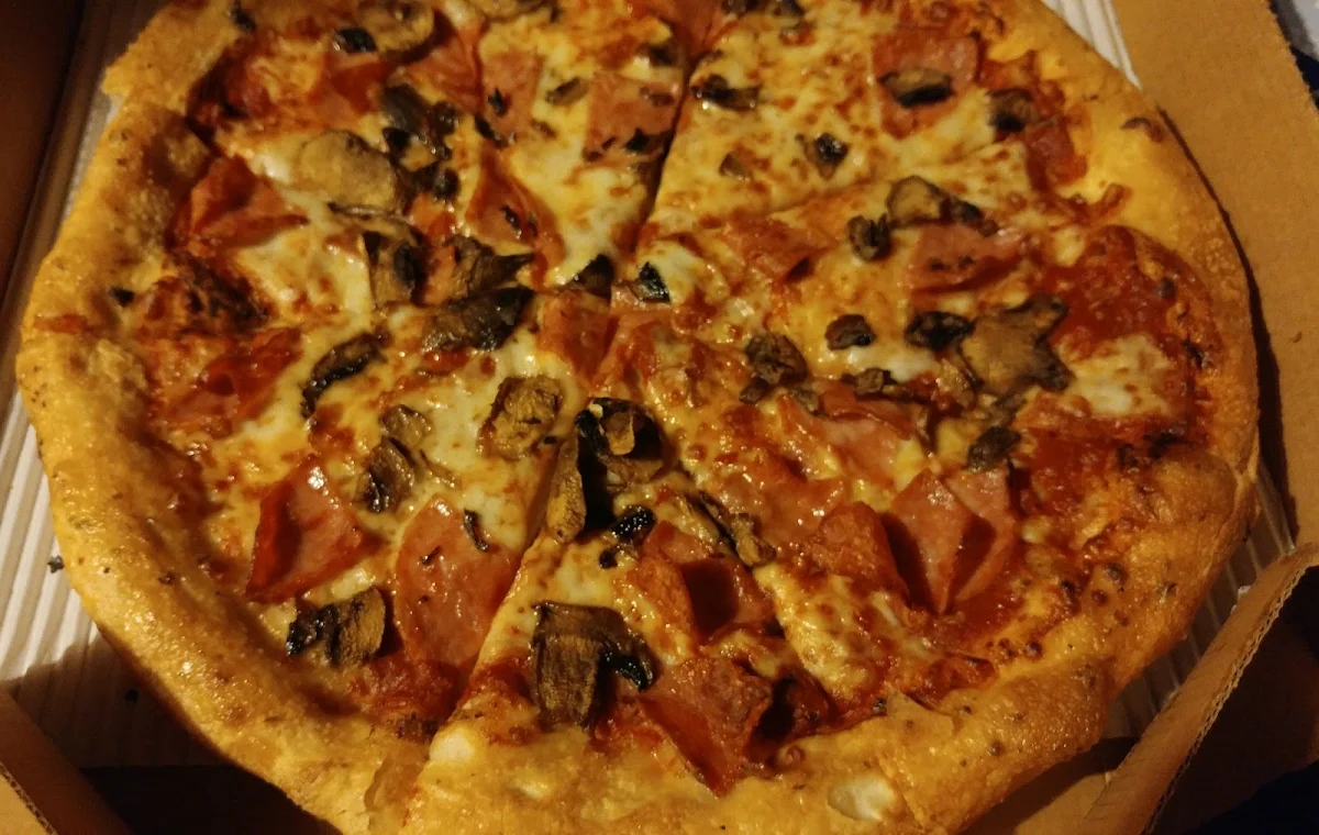 Canadian Bacon & Mushroom Pizza