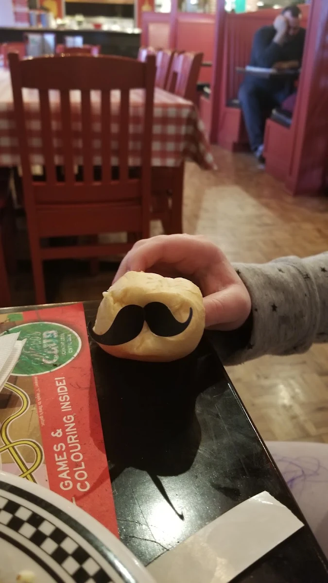 Nonna's Cheesy Garlic Bread, East Side Mario's