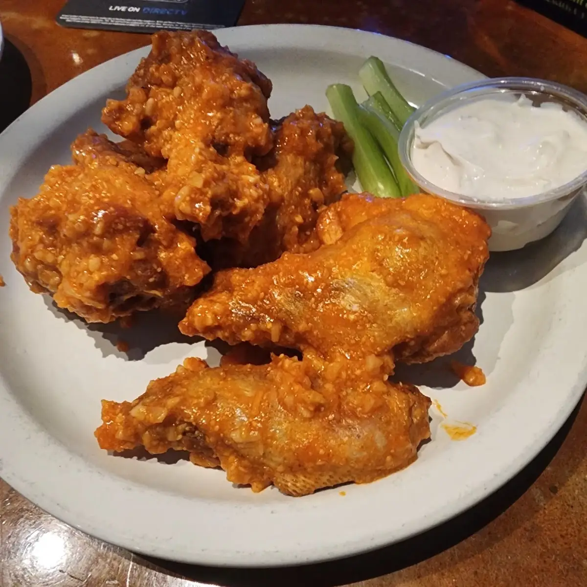 Hot Garlic Parmesan Wings