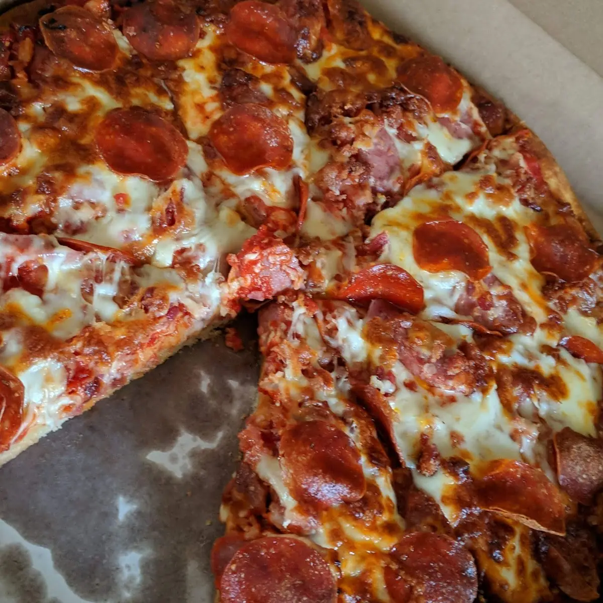 3 Little Pigs Pizza