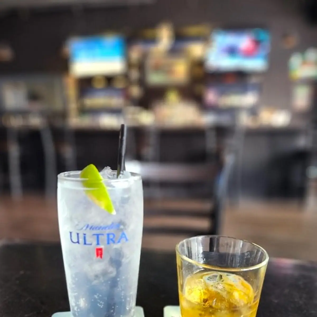 Ko'Olau Gin Tonic L Jameson on the Rocks R