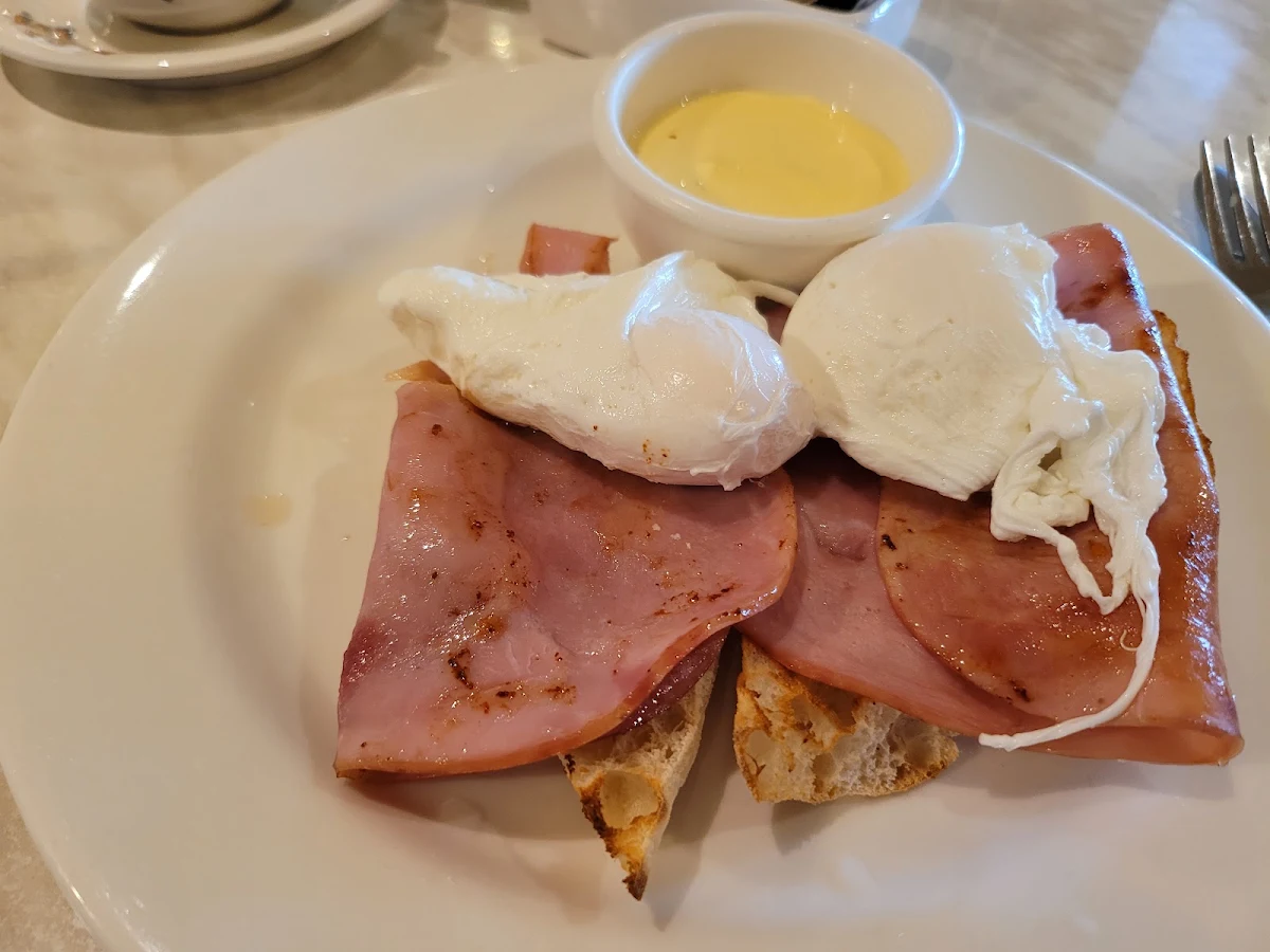 Eggs Benedict and Bacon, Dôme Café - Canning Vale