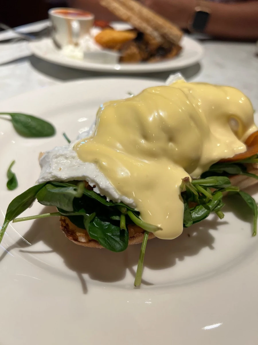 Smoked Salmon Egg Hollandaise, Dôme Café - Canning Vale
