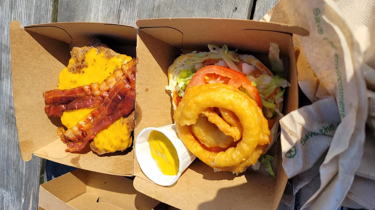 Highlights, Eats at the Pier at Westminster Pier Park. Open late spring/summer on good weather days. Menu: newwestcity.ca/food