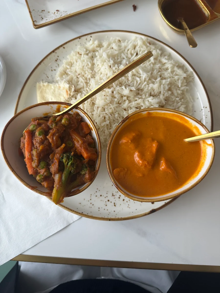Highlights, Taj Mahal Indian Cuisine