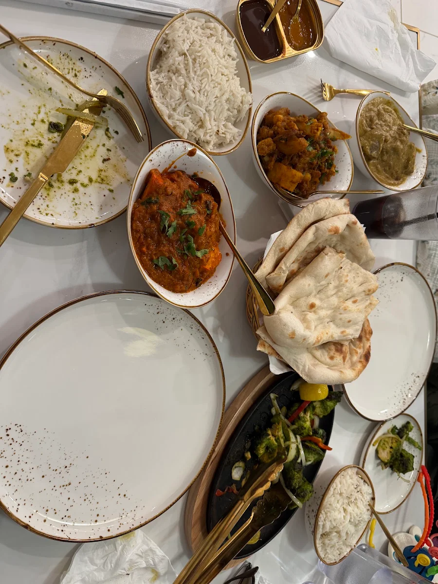 Highlights, Taj Mahal Indian Cuisine