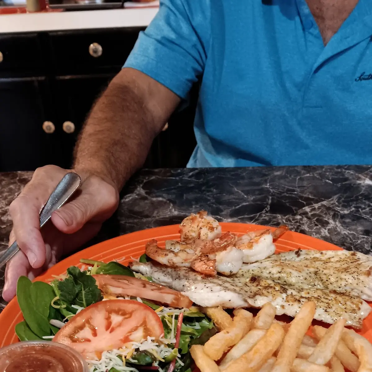 kjs Shrimp and Fish Dinner