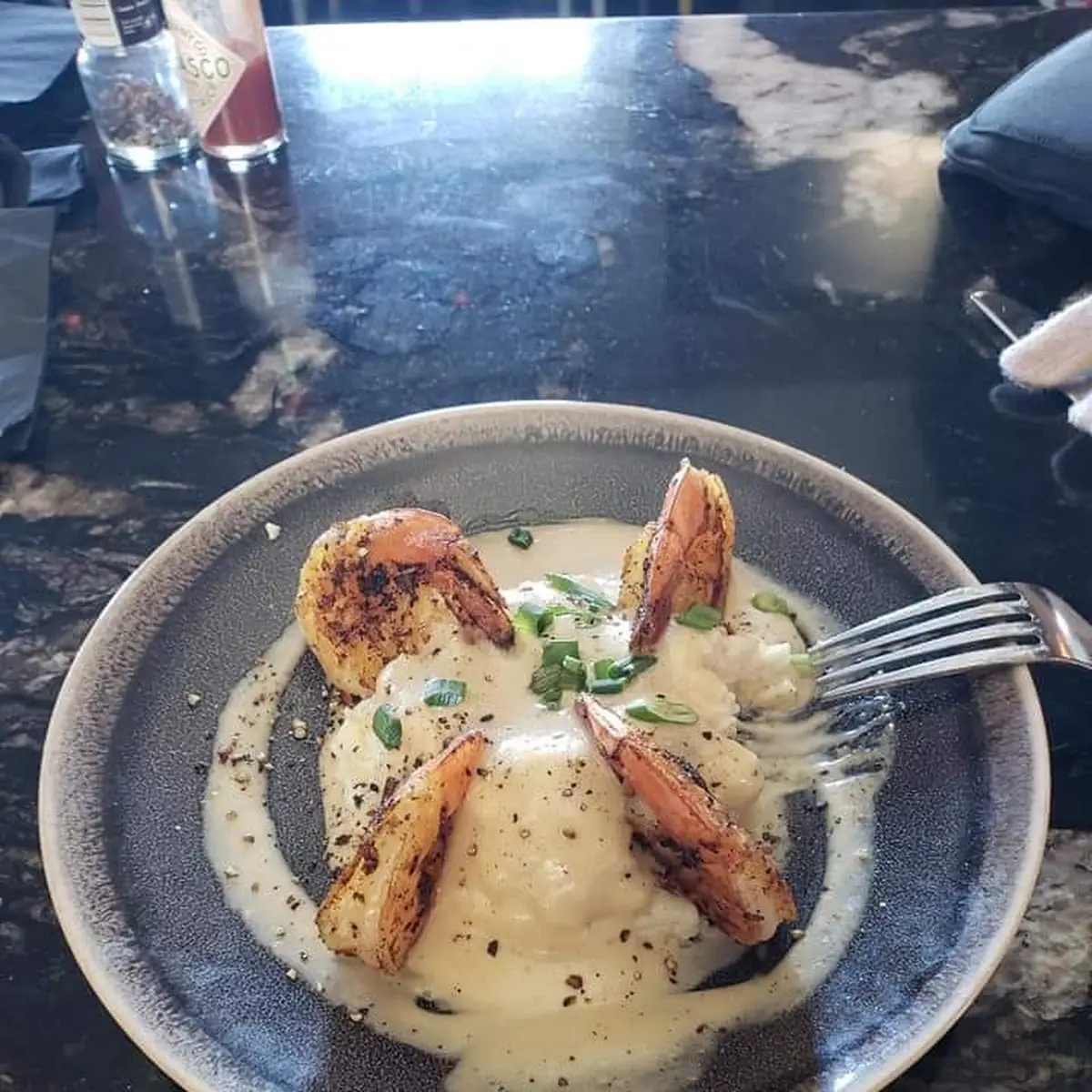 Crab Cakes & Grits