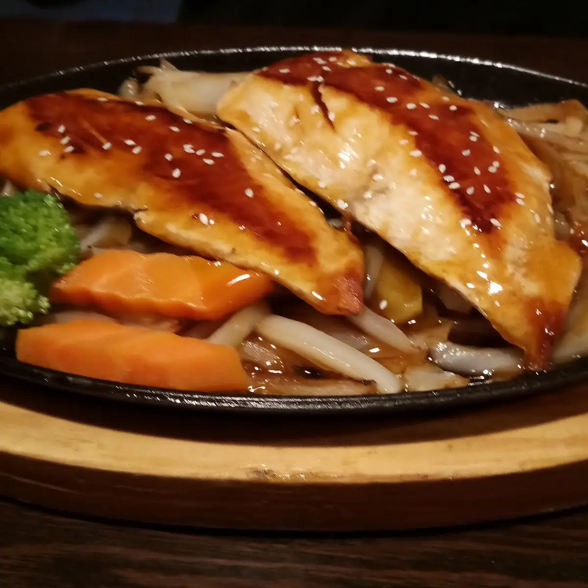 Filet Mignon & Chicken Hibachi Dinner