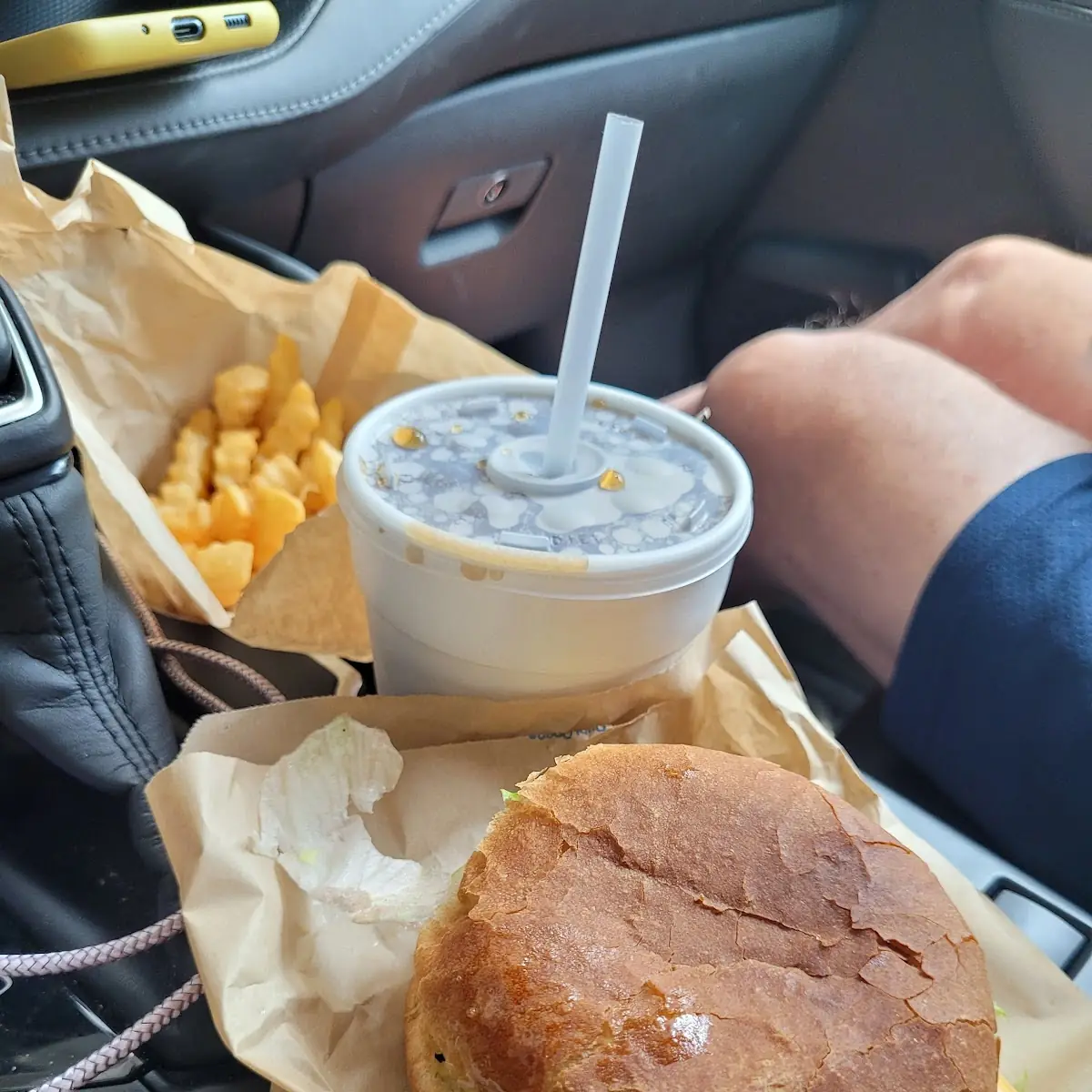 Cheeseburger Basket