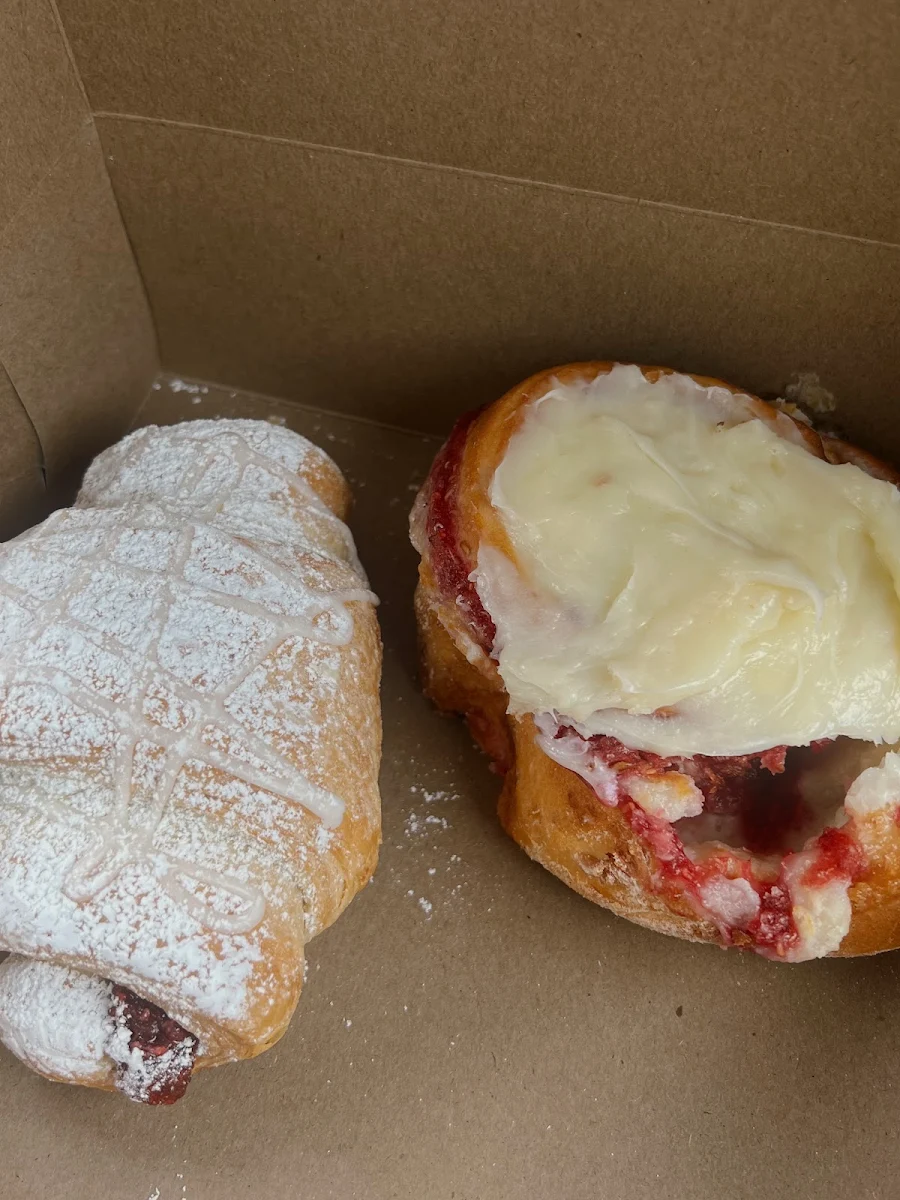 Raspberry Cinnamon Bun