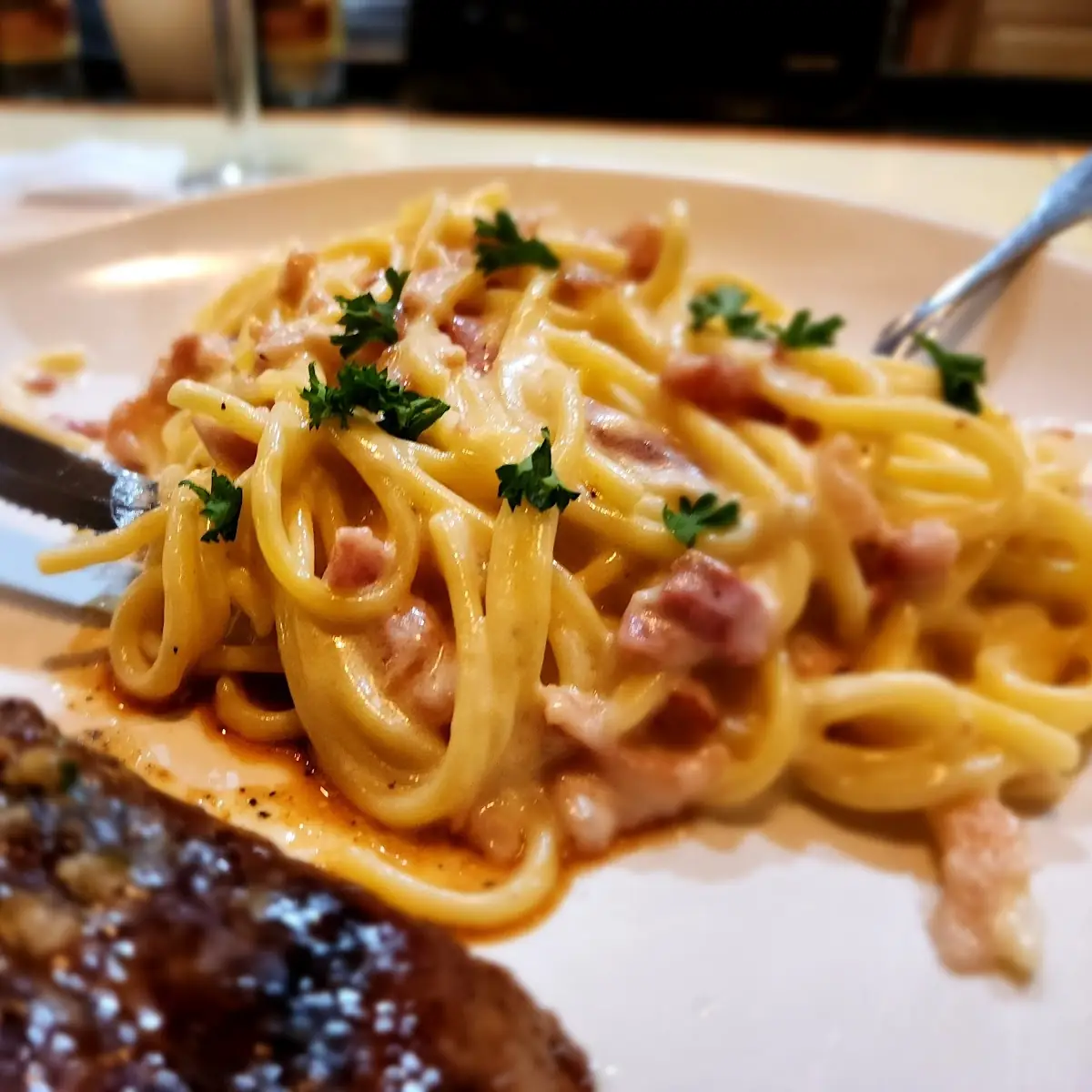 Sirloin with Fettuccine Alfredo