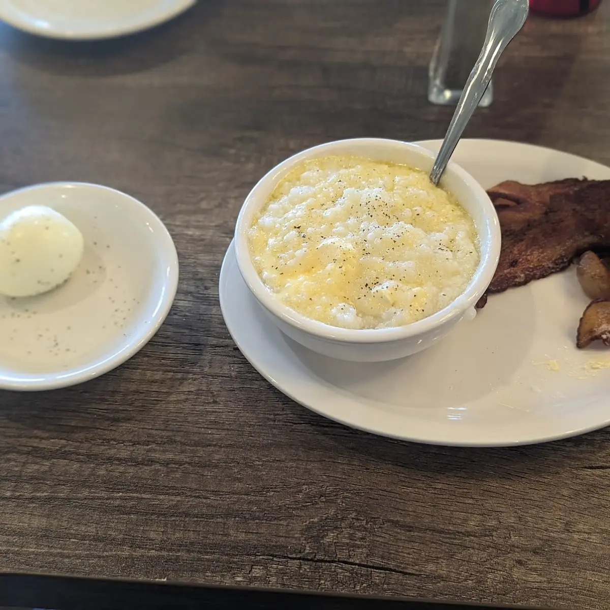 Boiled Egg Grits & Bacon