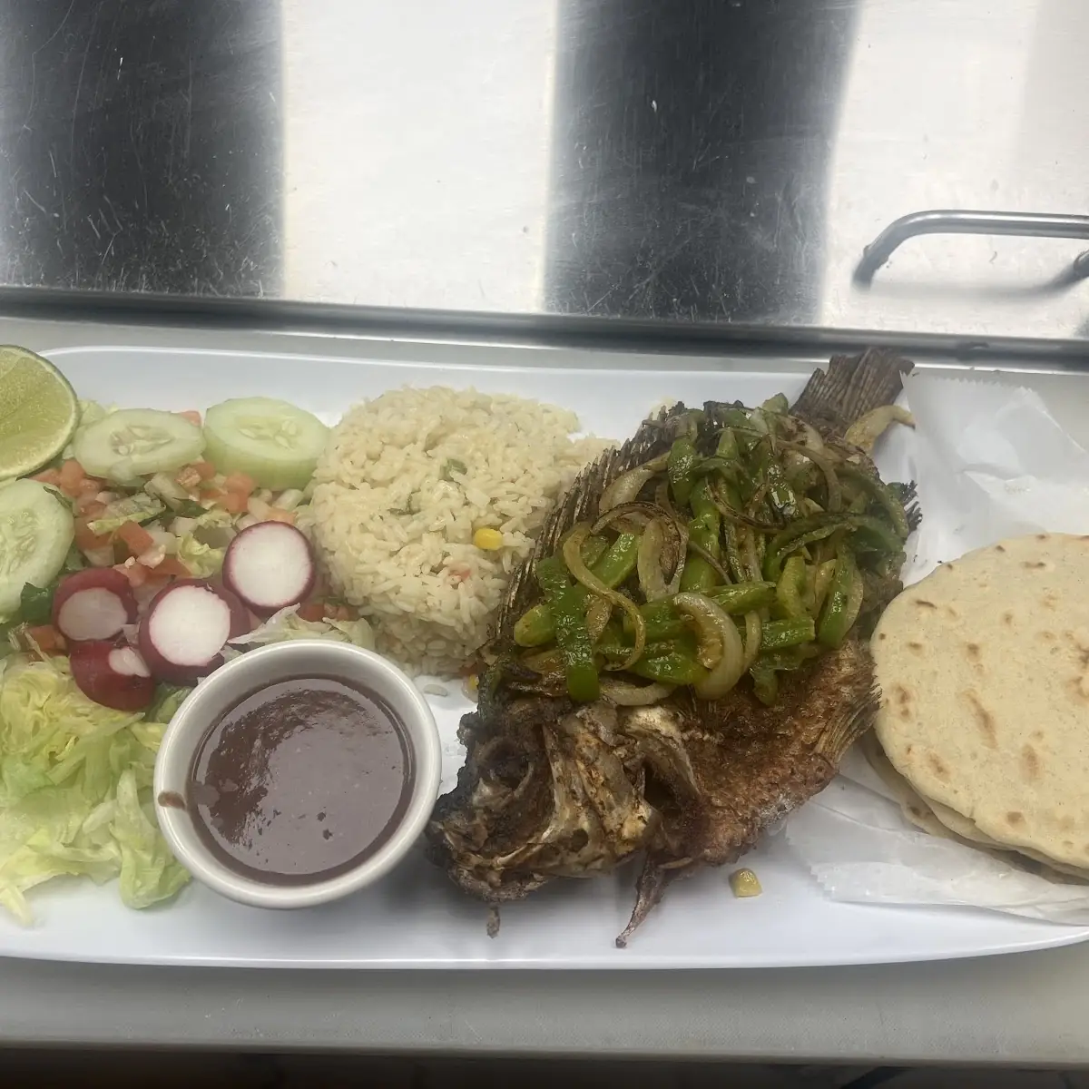 Platillo de Mojarra Tilapia Dish