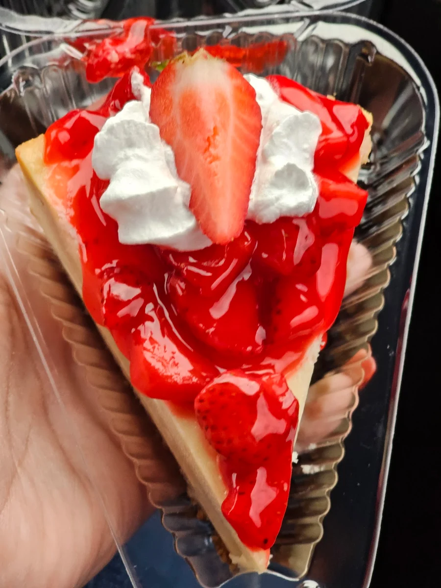 Traditional Strawberry Cheesecake