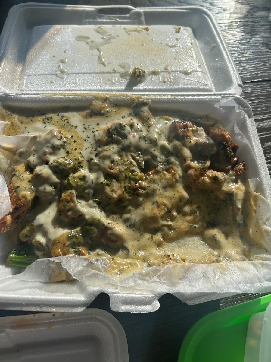 Chicken & Broccoli Potatoes