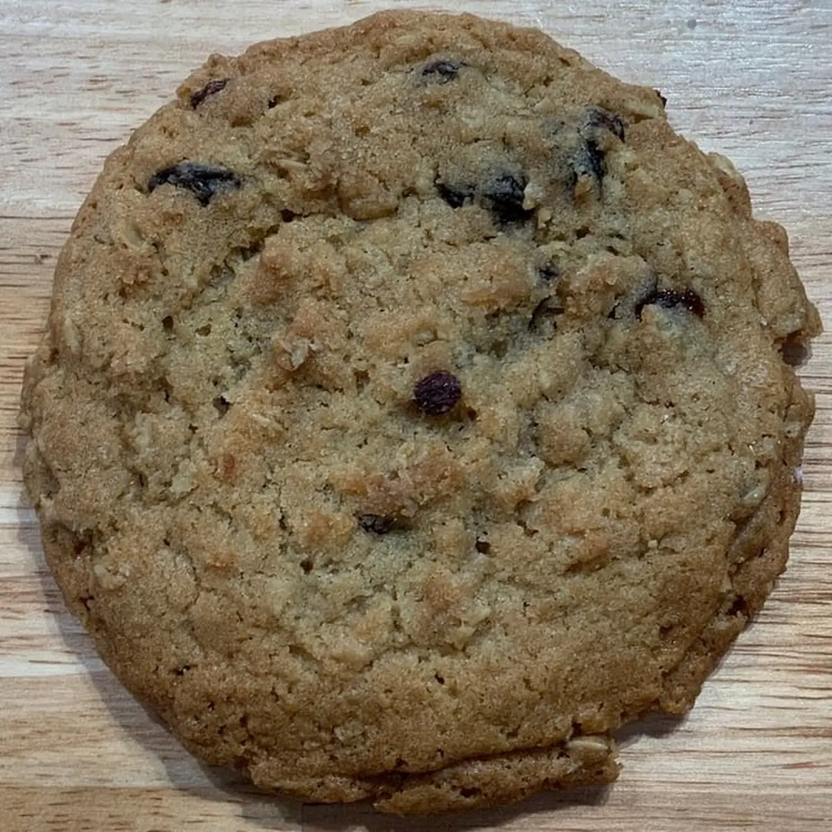 5 Oz Oatmeal Raisin Cookie