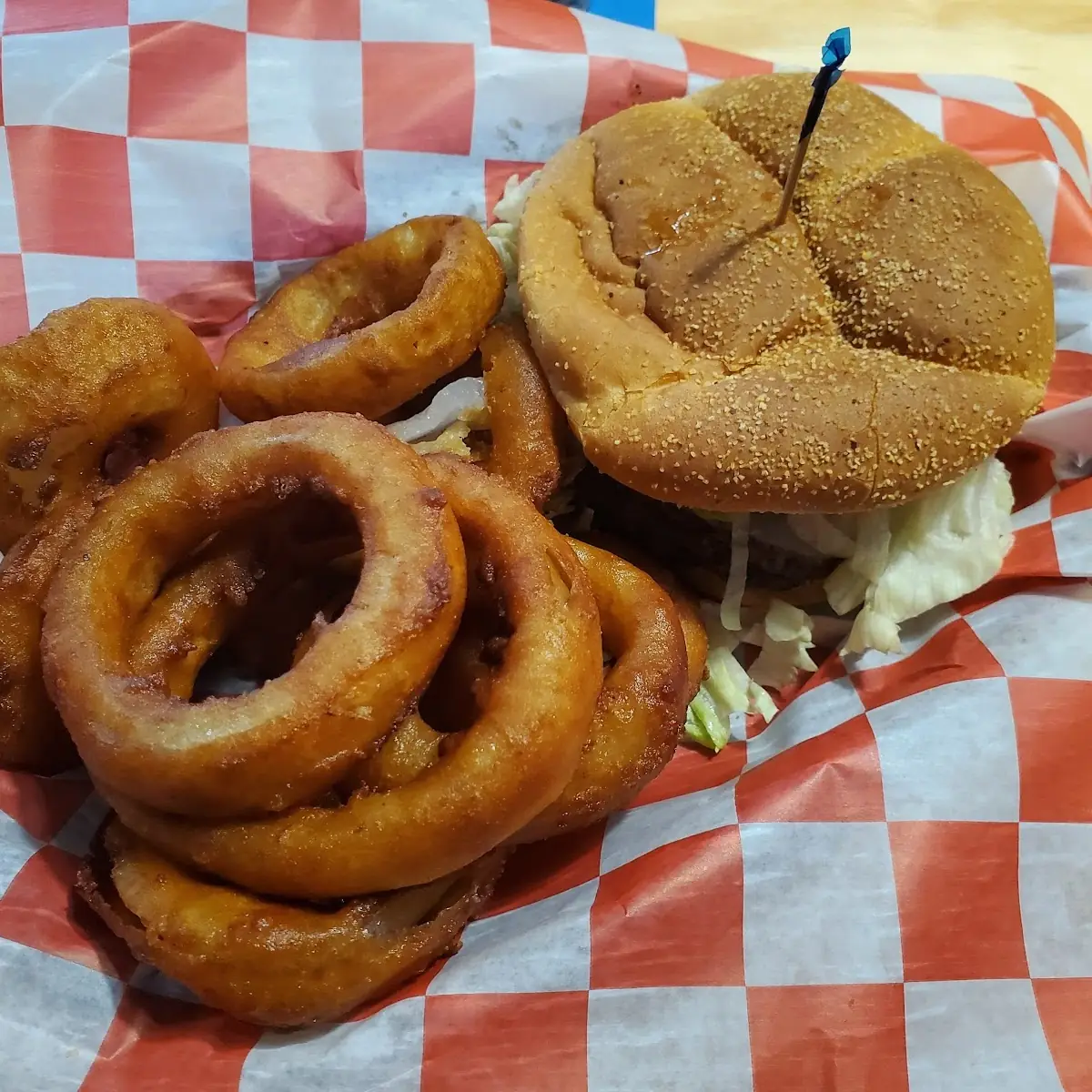 Garlic Cheese Burger with Onion Rings