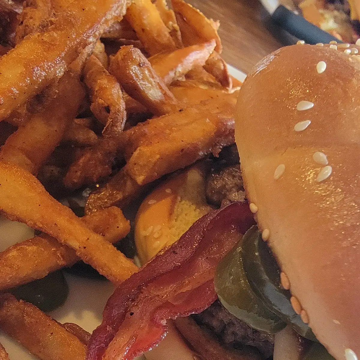 Spicy Mayo Burger