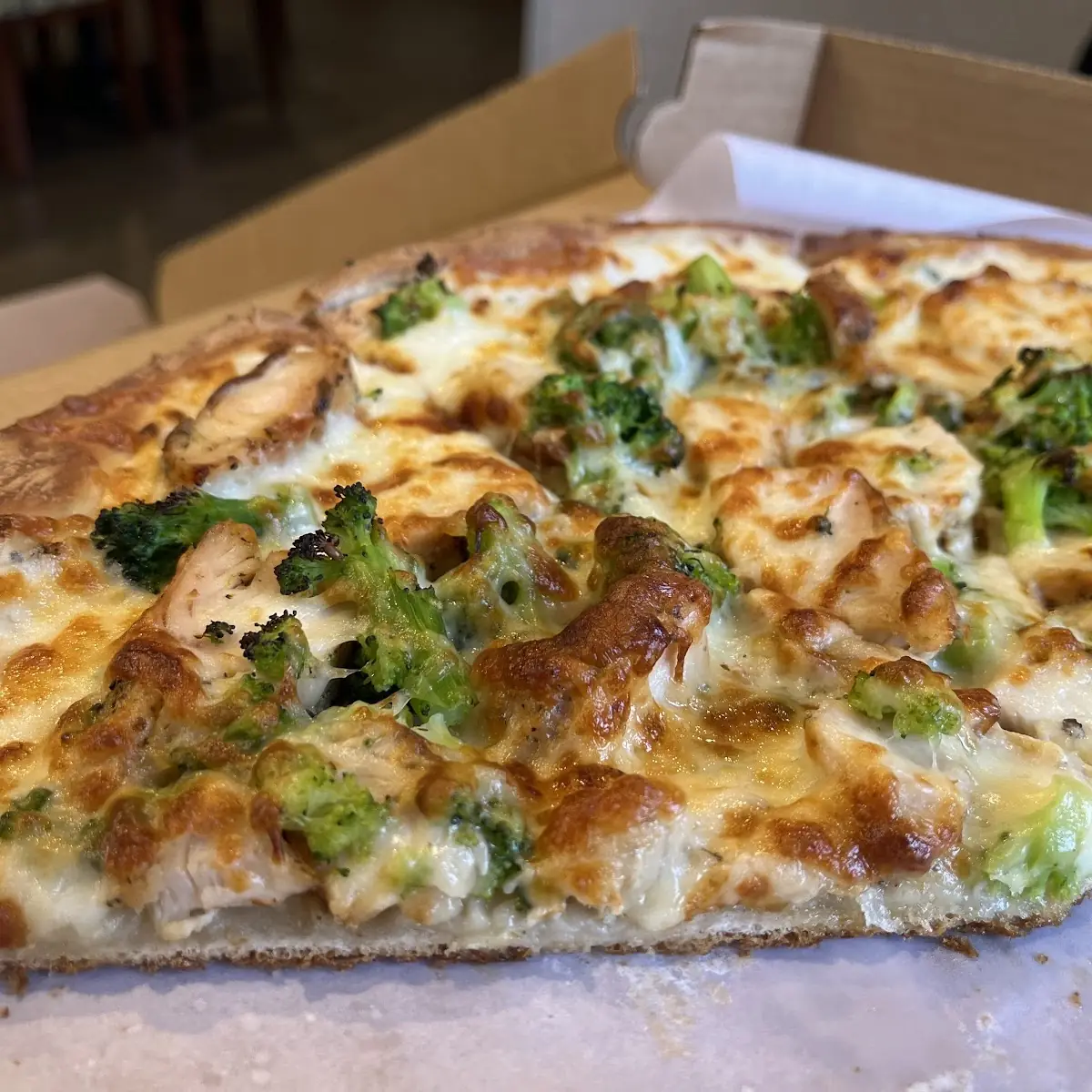 Chicken Broccoli Alfredo Pizza