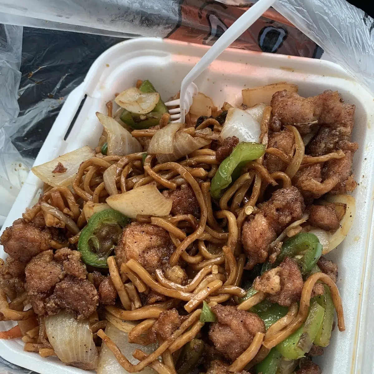 Black Pepper Chicken with Vegetable Lo Mein