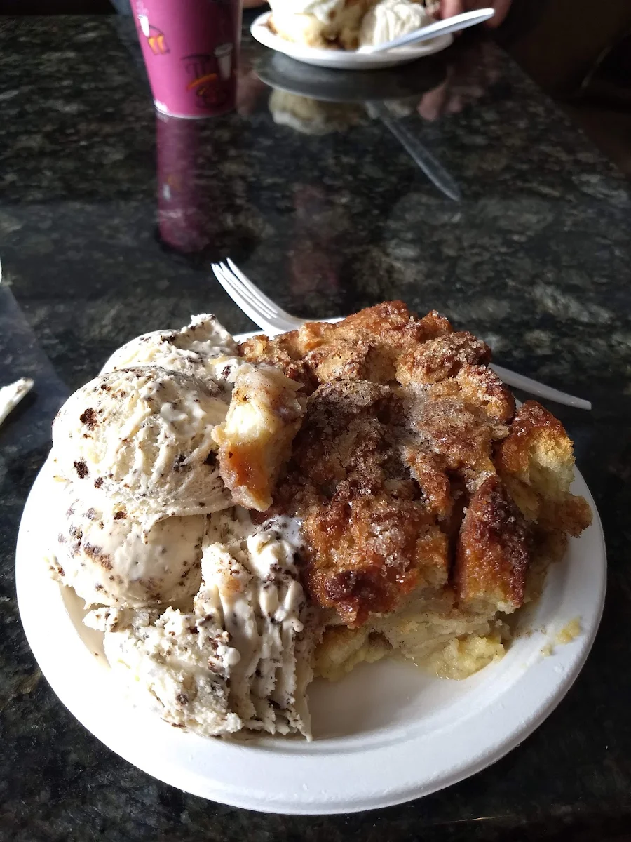 Cinnamon Roll Bread Pudding