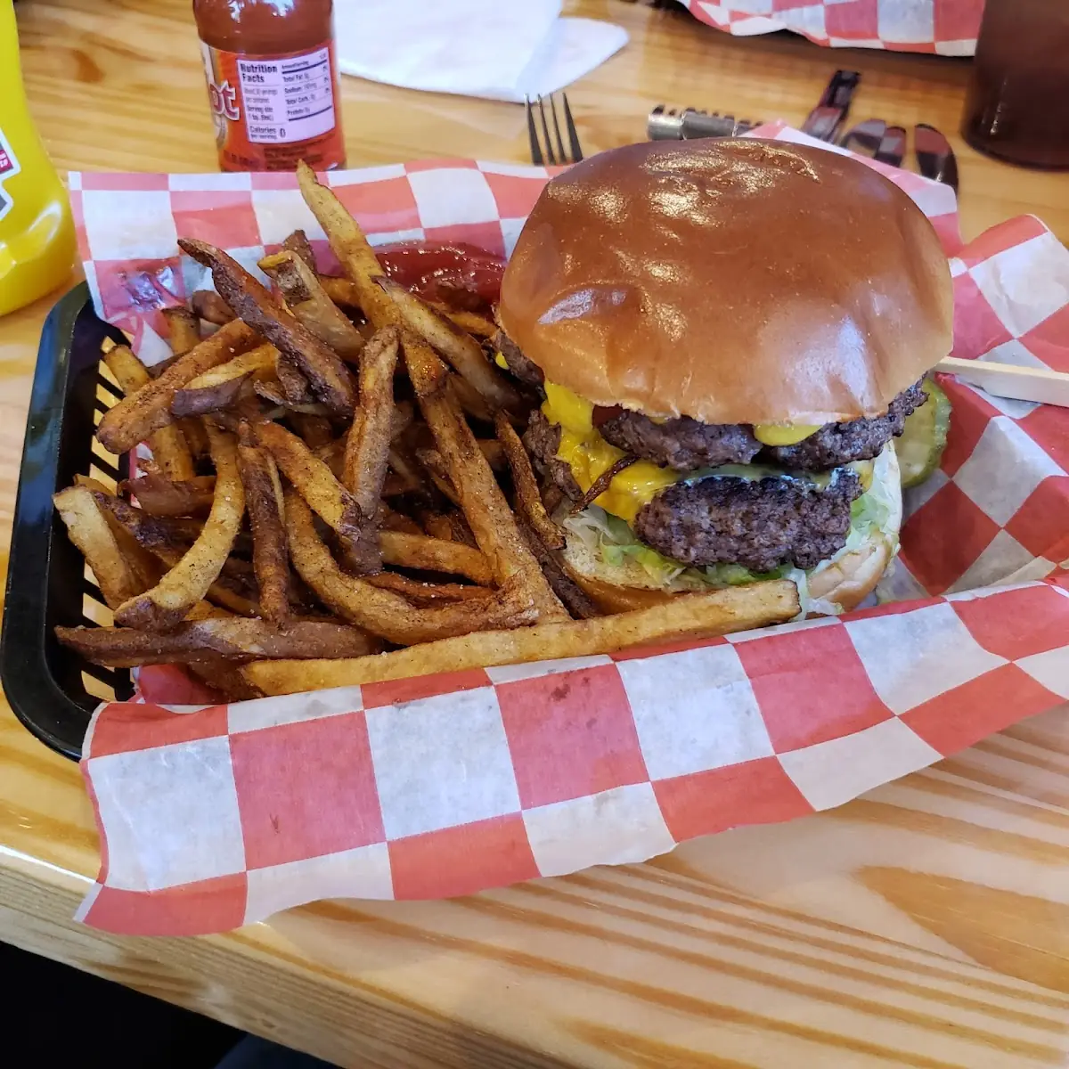 Double Cheeseburger N Fries