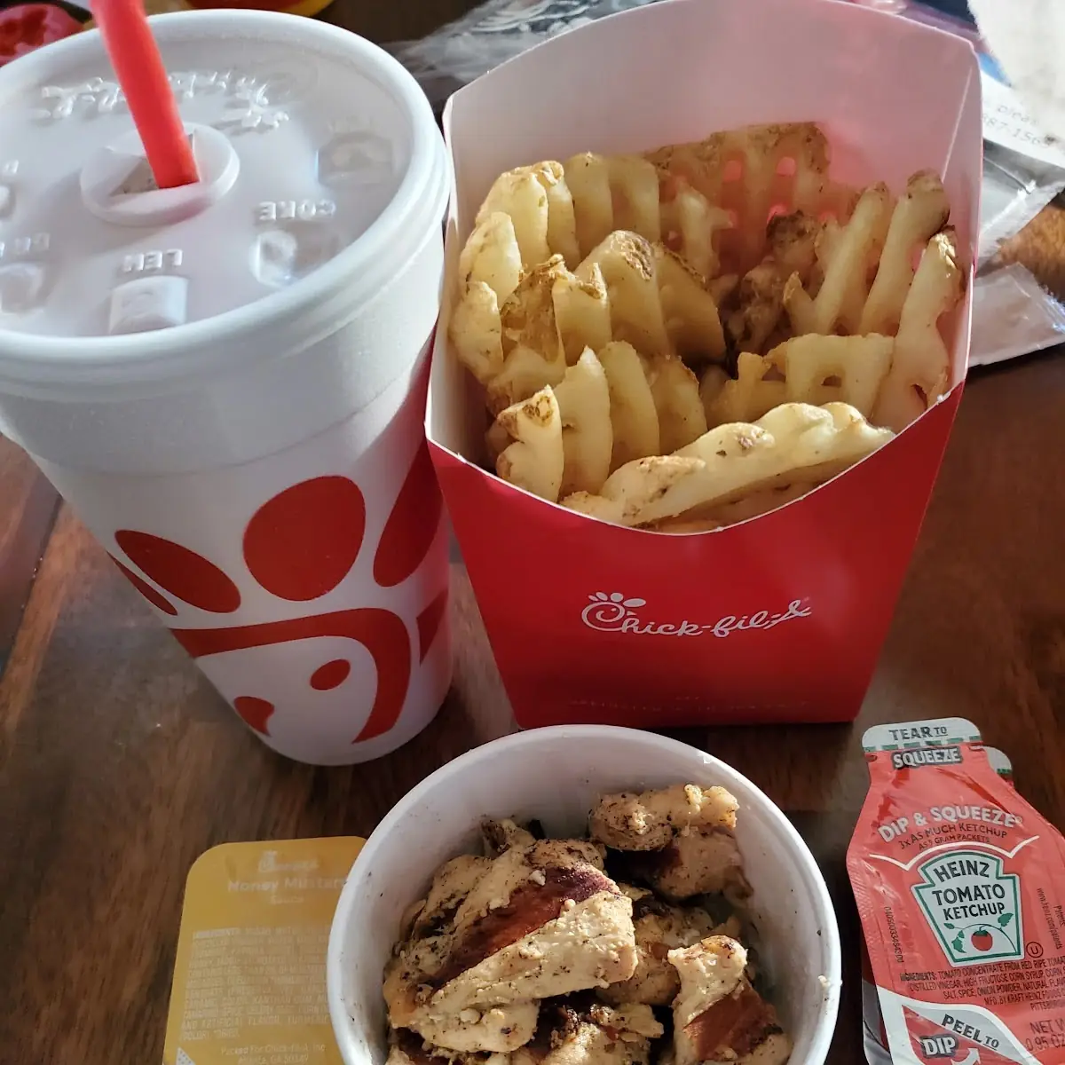 Grilled Chicken Nuggets Combo