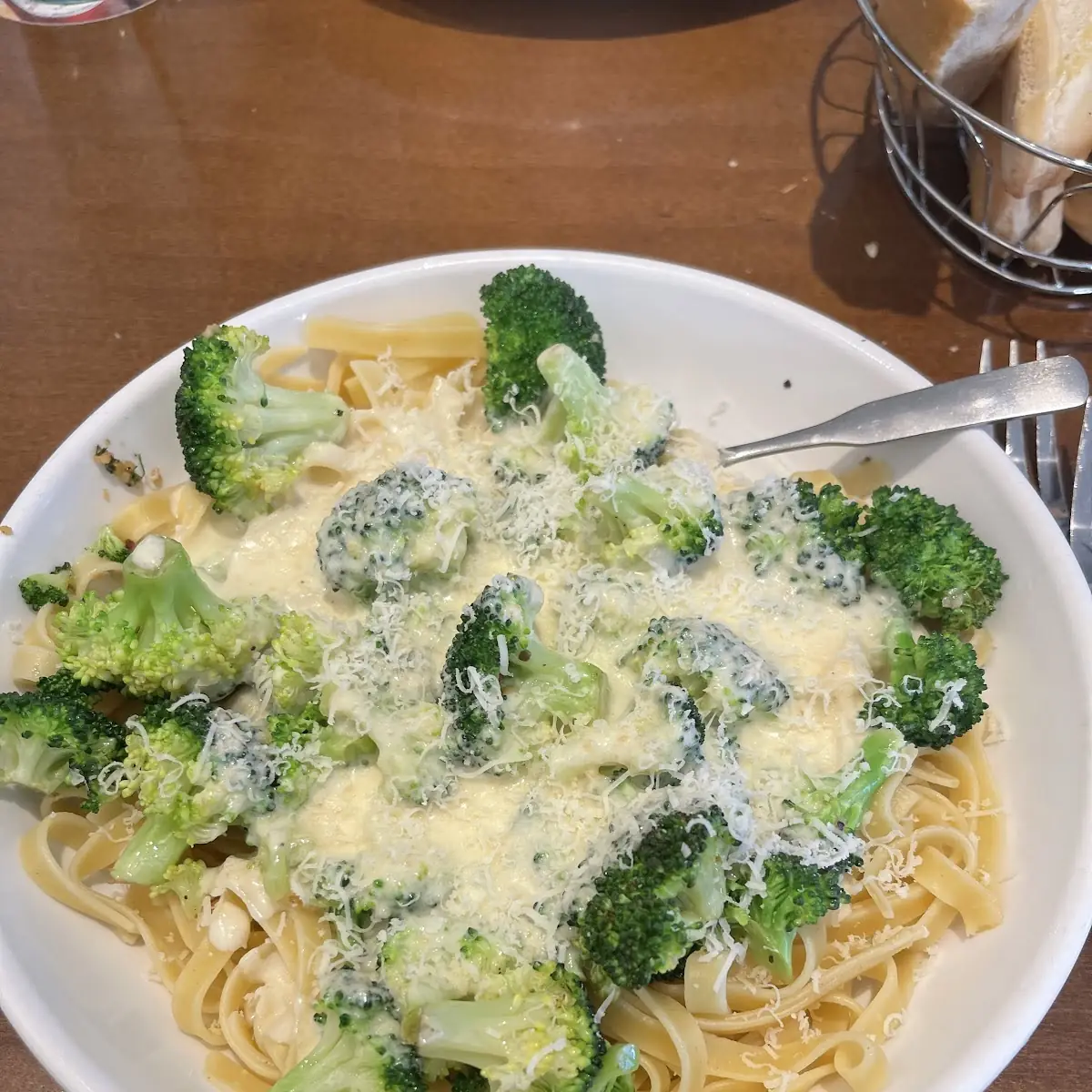 Fettuccine Alfredo with Broccoli