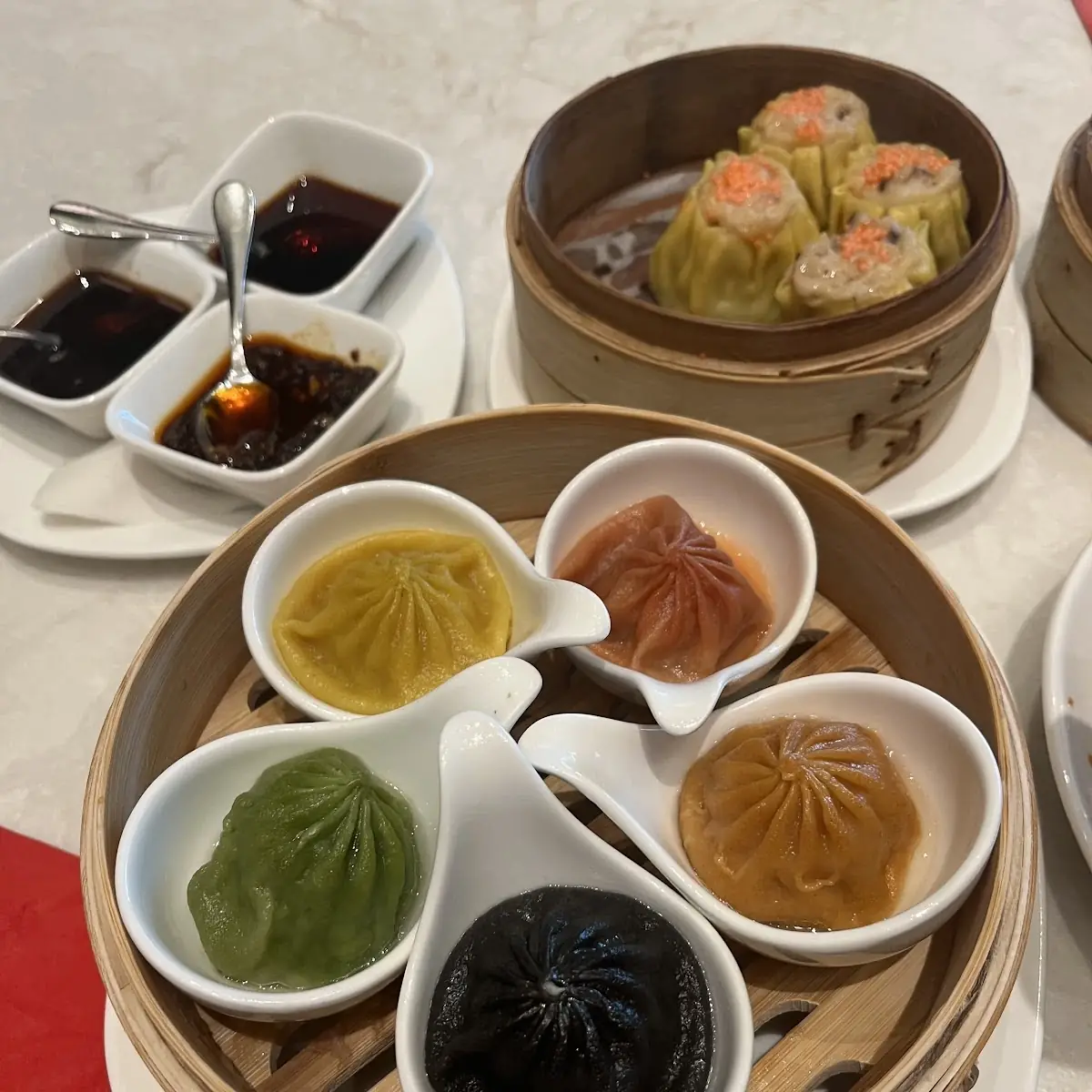 Five Guys Xiao Long Bao