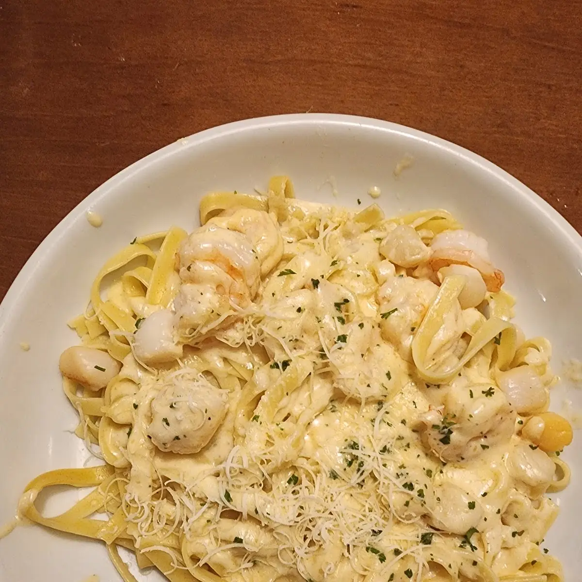 Seafood Alfredo Pasta