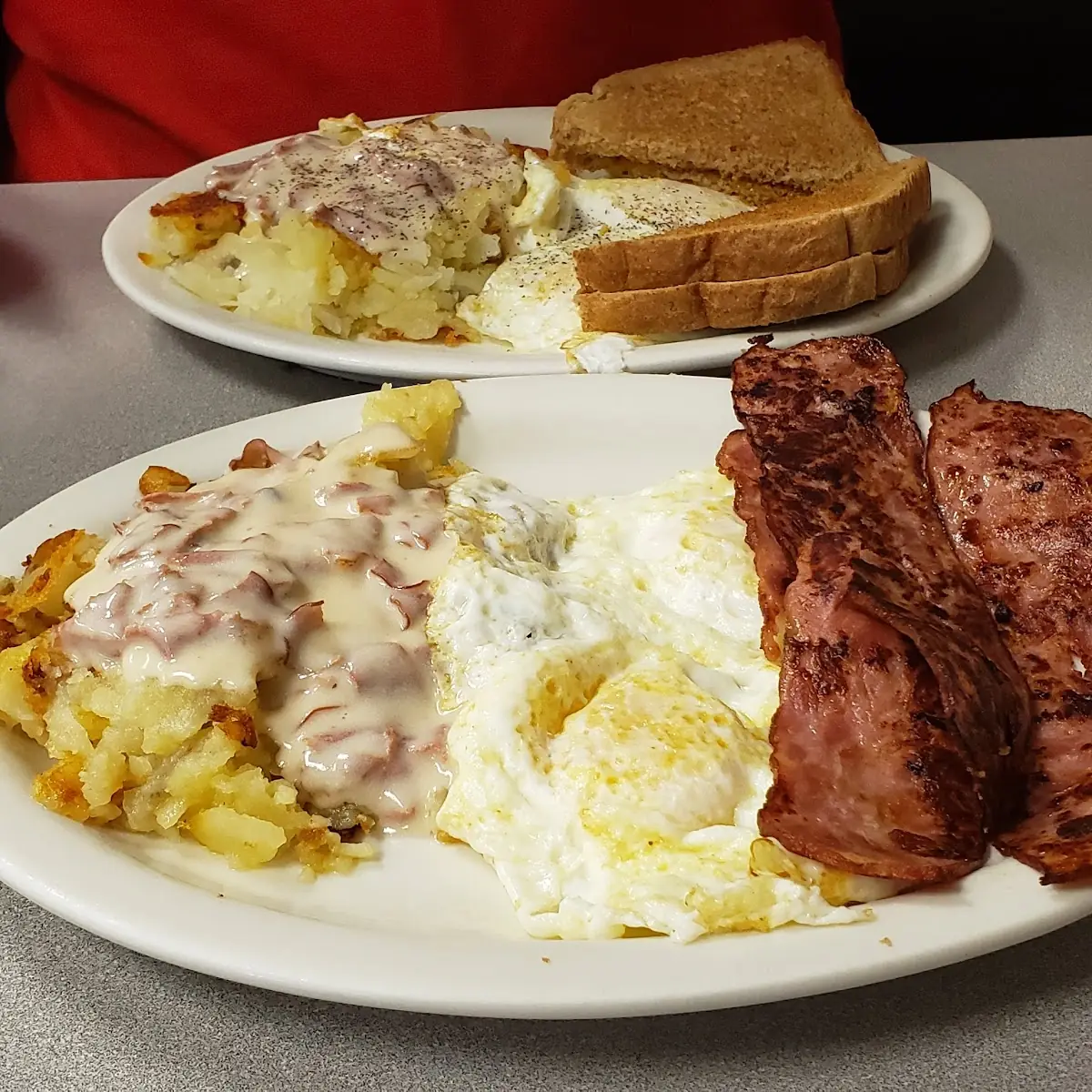 Creamed Chipped Beef on Toast w Homefries