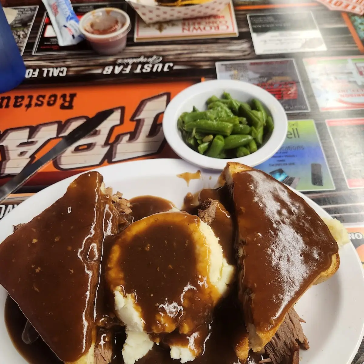 Roast Beef Sandwich with Green Beans