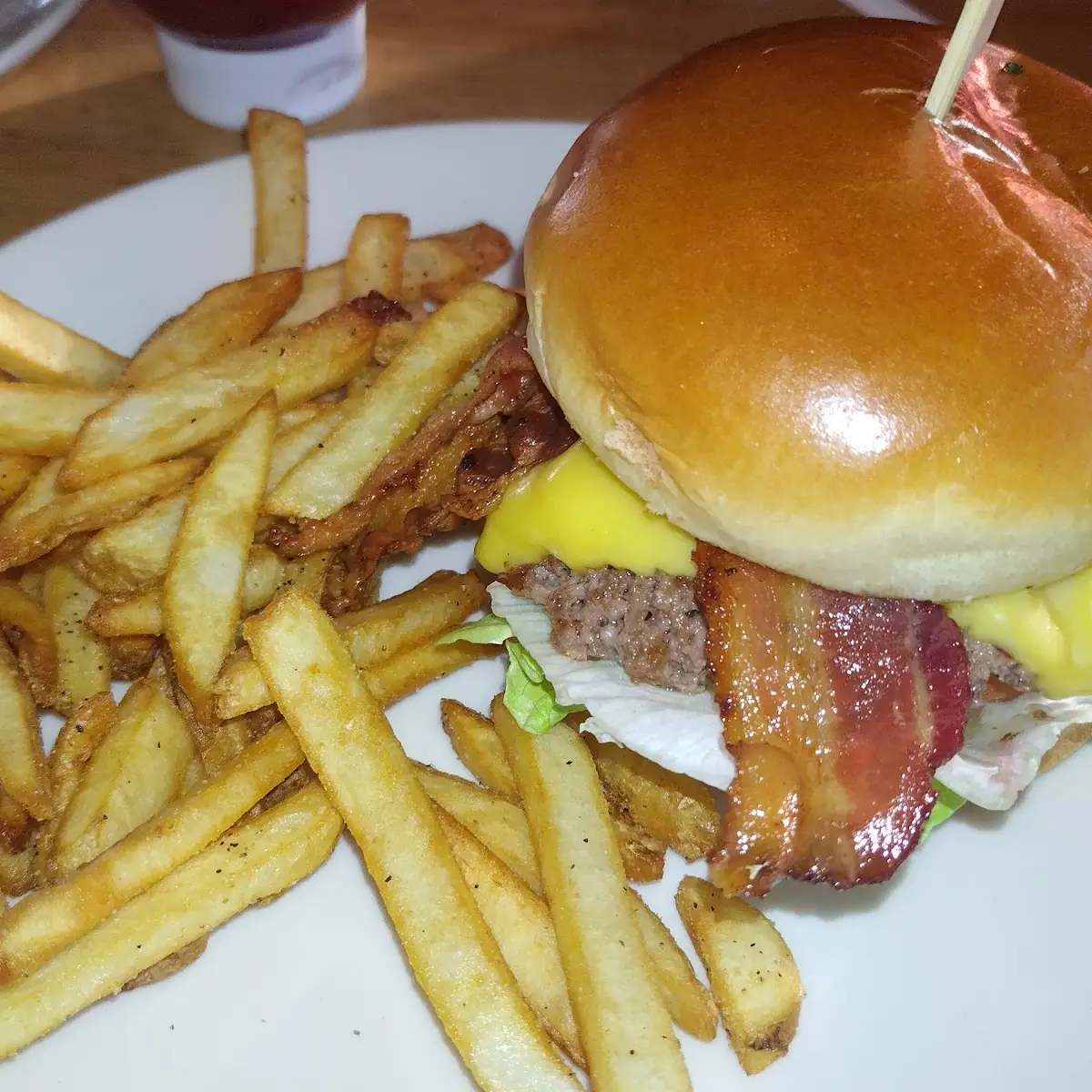 Big Classic Bacon Cheese Burger