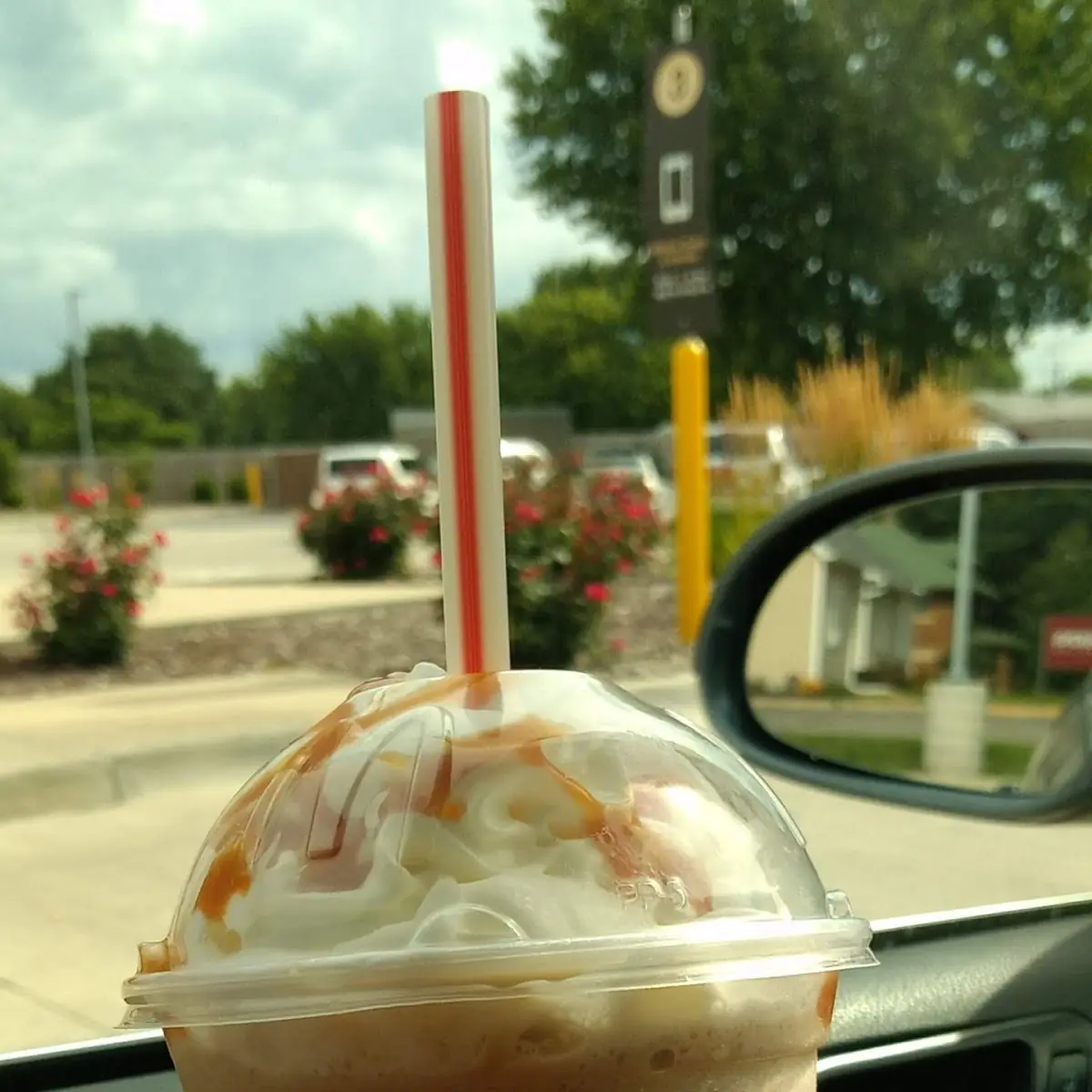 Medium Caramel Frappé