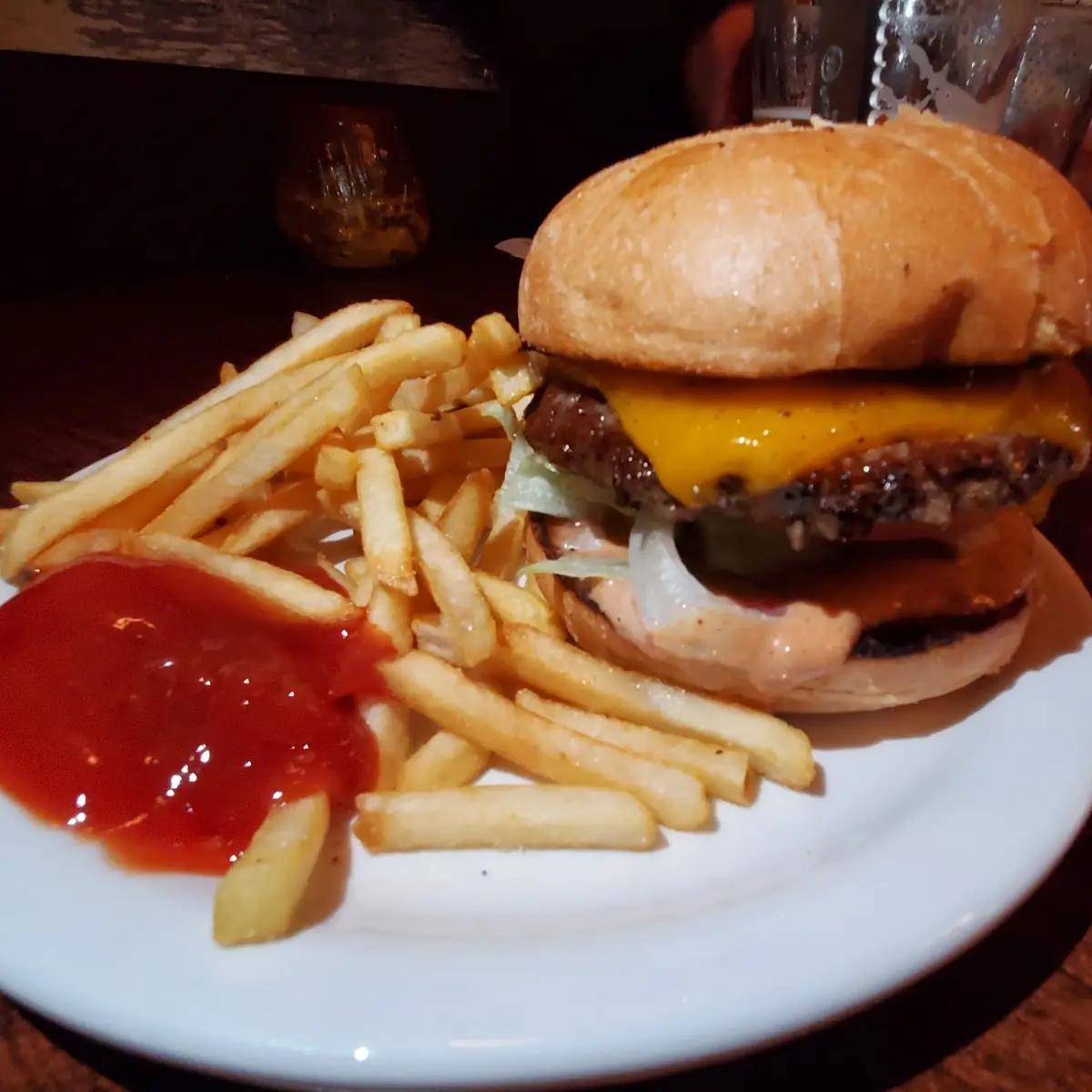 Cheese Burger with Fries