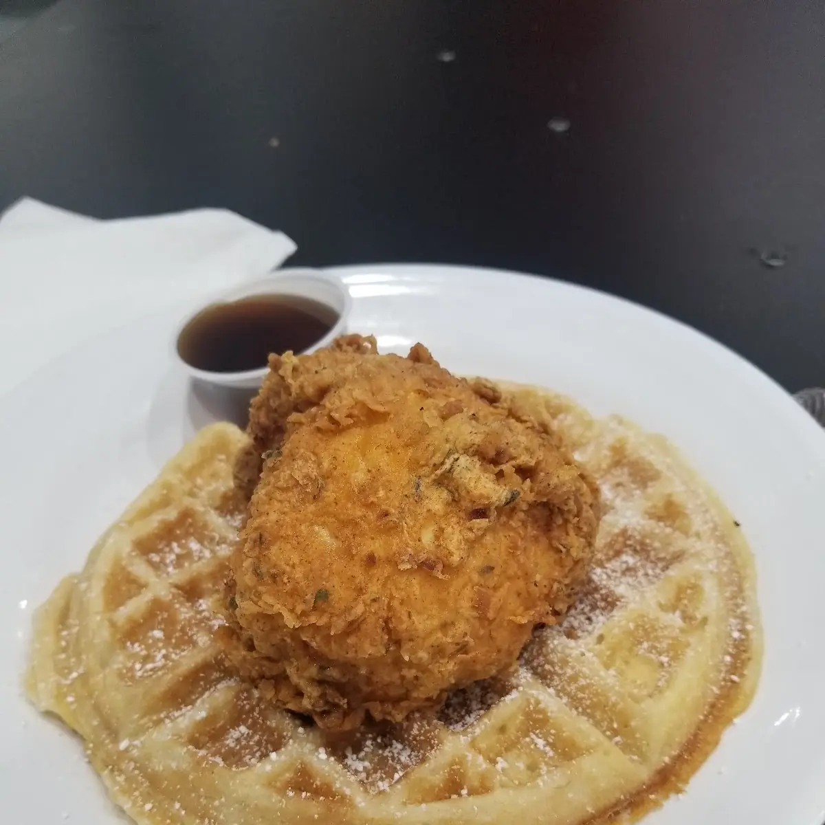 Chicken & Waffle Leche