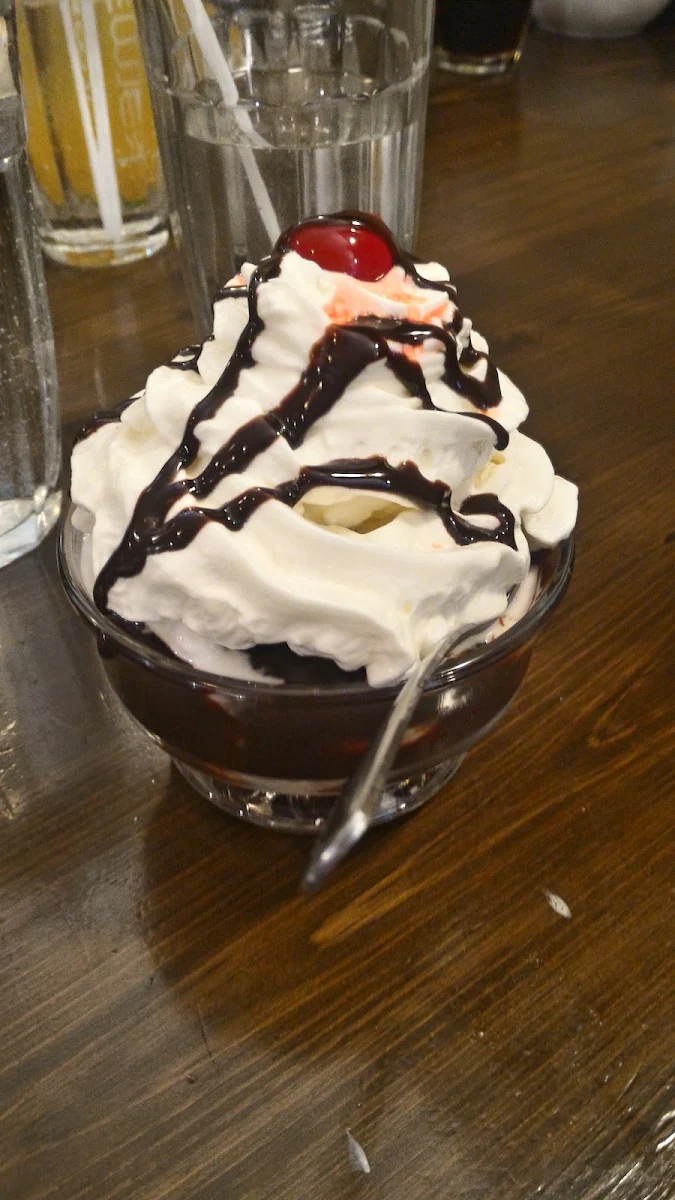 Chocolate Ice Cream Sundae, Phil's Family Restaurant