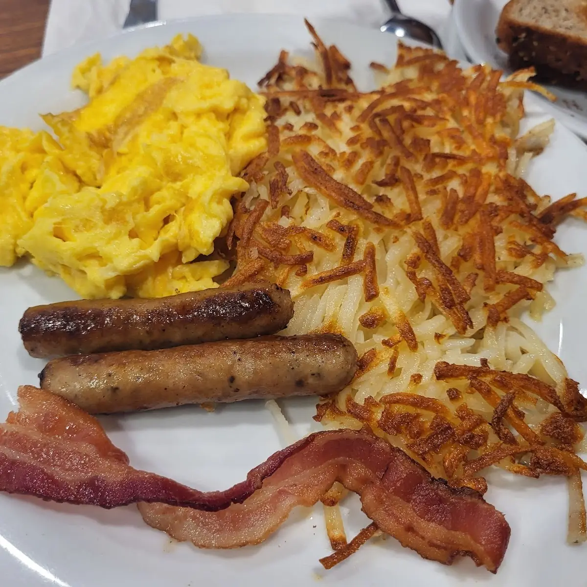 New Eternia’S Premium Breakfast Slam