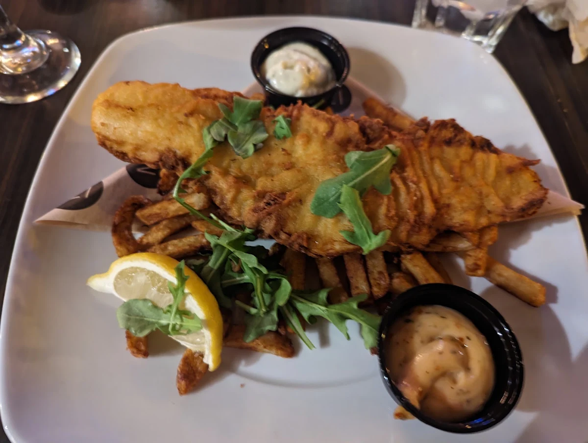 Fish and Chips, Le Macintosh Pub Bromont Inc.