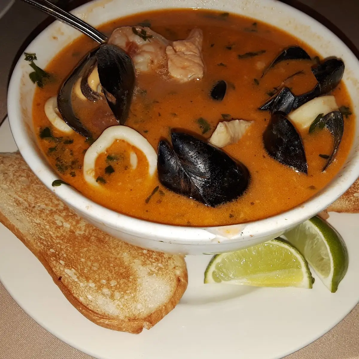 Sopa De Mariscos En Crema