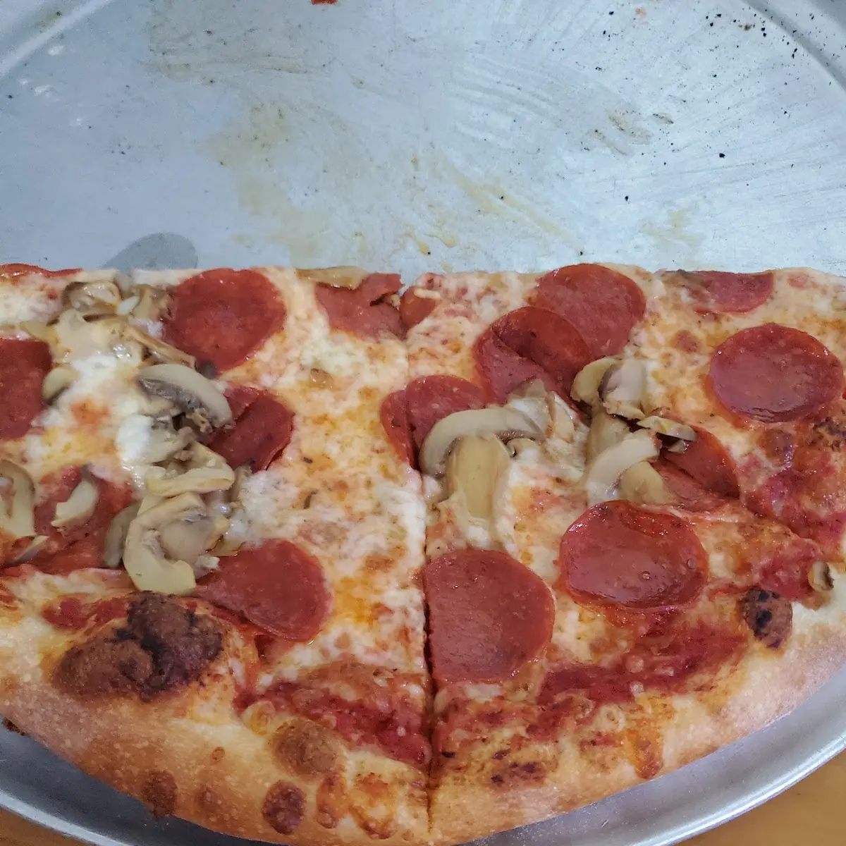 Pepperoni Pizza with Mushrooms