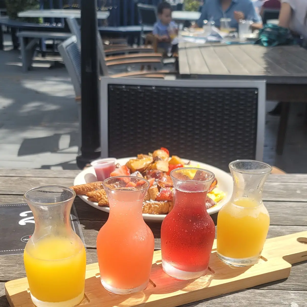 Mimosa Flight