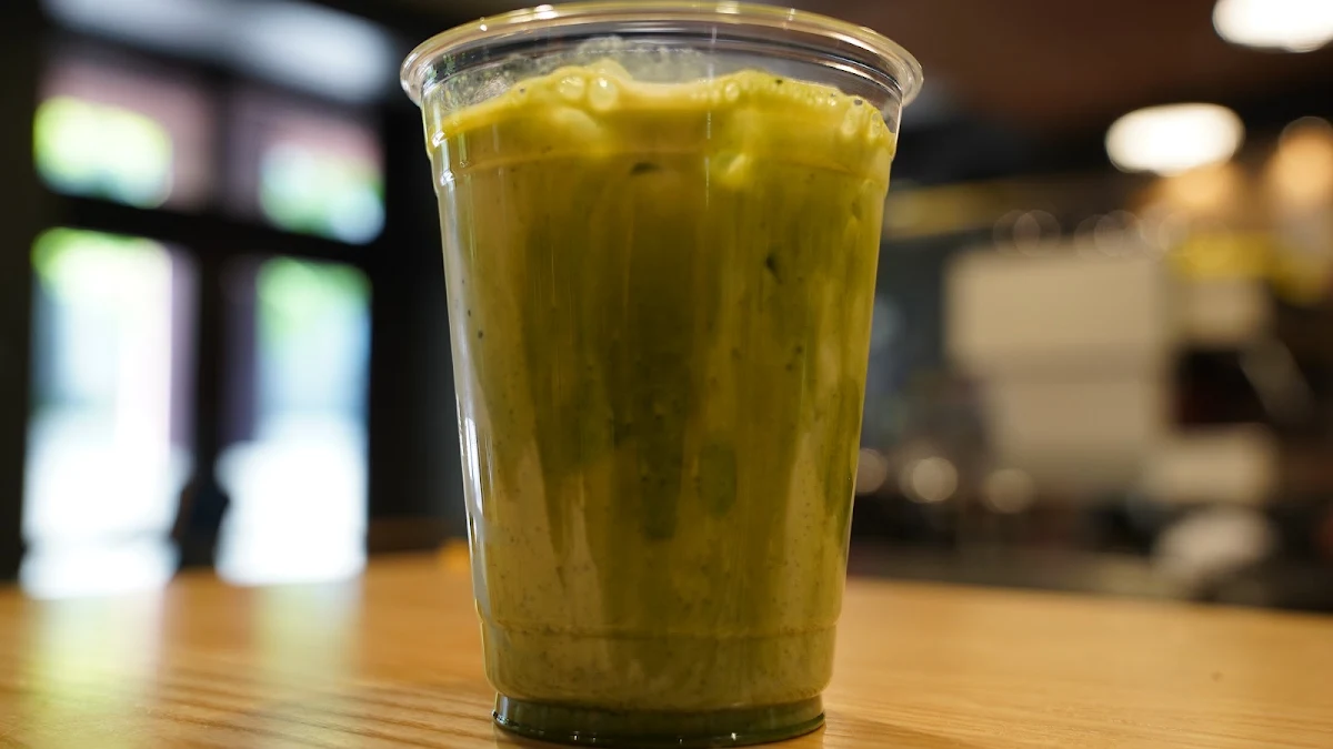 Iced Matcha Latte