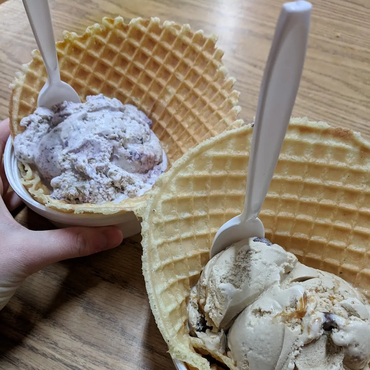 Waffle Cone w Banana Pudding Ice Cream
